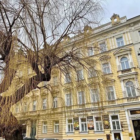 Hotell Klarinn Castle 4*