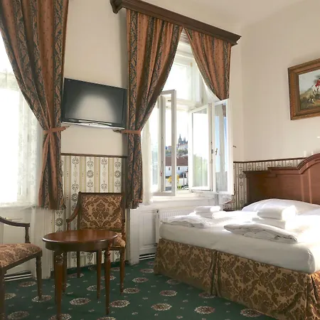 Klarinn Castle 4*