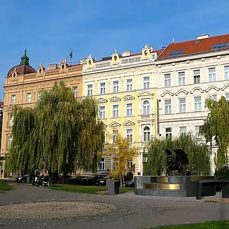 Klarinn Castle Hotel 4*