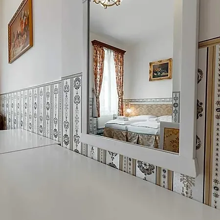 Hotel Klarinn Castle 4*