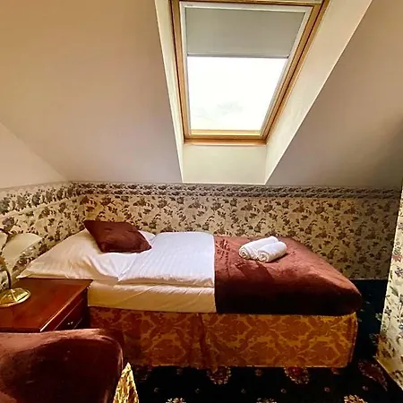 Hotel Klarinn Castle
