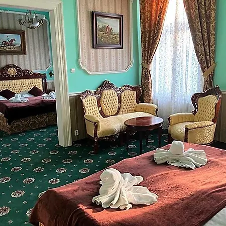 Klarinn Castle Hotel 4*