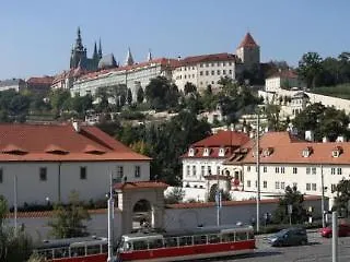 فندق Klarinn Castle