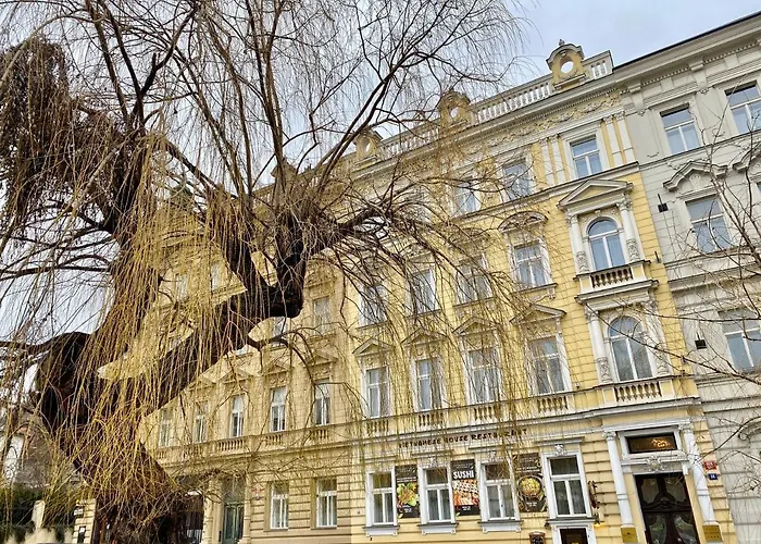 Hotell Klarinn Castle 4*